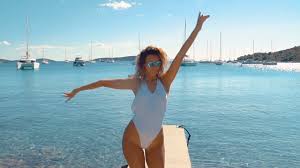 Studio videochat Bucuresti, Flamingo Studio, cum se face videochat, vreau sa fac videochat, modele videochat, incasari videochat, videochat bucuresti, videochat cazare, studio de chat, video chat Bucuresti, Studio de video chat, pot sa fac videochat, conturi de videochat, cont videochat