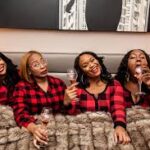 Studio videochat Bucuresti, Flamingo Studio, cum se face videochat, vreau sa fac videochat, modele videochat, incasari videochat, videochat bucuresti, videochat cazare, studio de chat, video chat Bucuresti, Studio de video chat, pot sa fac videochat, conturi de videochat, cont videochat