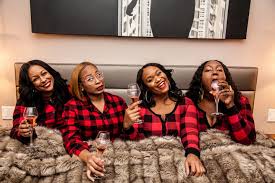 Studio videochat Bucuresti, Flamingo Studio, cum se face videochat, vreau sa fac videochat, modele videochat, incasari videochat, videochat bucuresti, videochat cazare, studio de chat, video chat Bucuresti, Studio de video chat, pot sa fac videochat, conturi de videochat, cont videochat