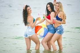Studio videochat Bucuresti, Flamingo Studio, cum se face videochat, vreau sa fac videochat, modele videochat, incasari videochat, videochat bucuresti, videochat cazare, studio de chat, video chat Bucuresti, Studio de video chat, pot sa fac videochat, conturi de videochat, cont videochat